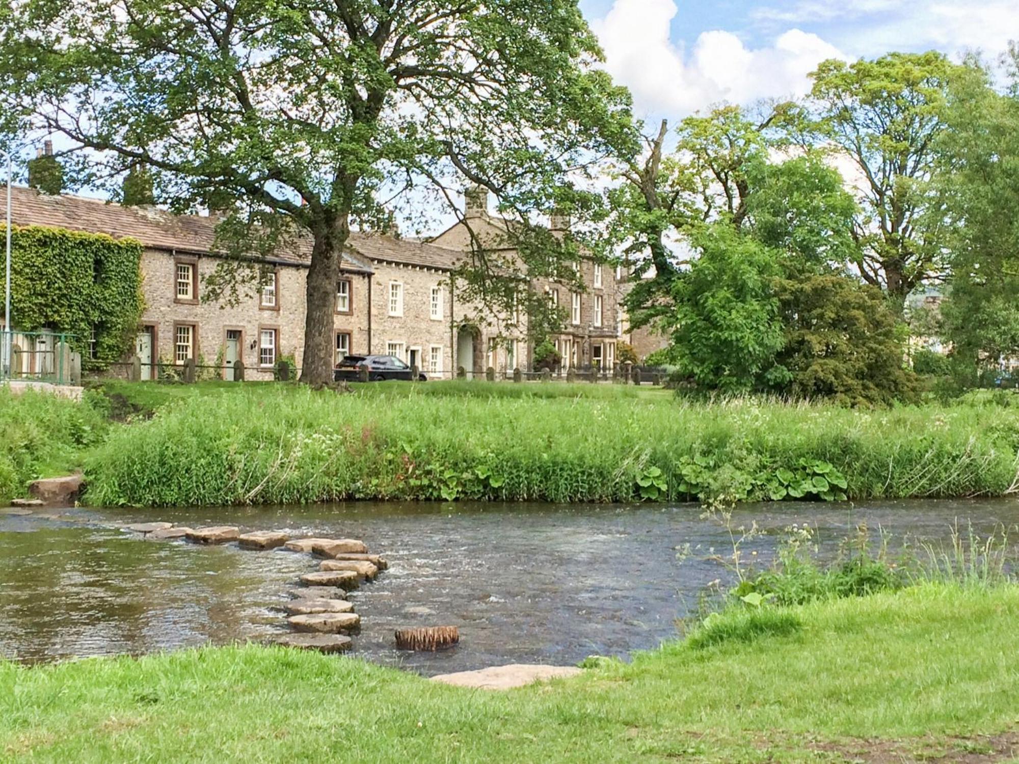 Cherry Cottage Gargrave Exterior photo